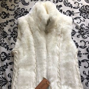 Fur vest